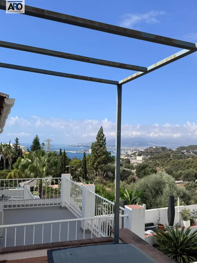 Casa adosada con piscina y espectaculares vistas al mar en C - foto 3