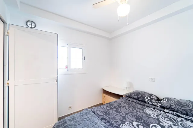 Apartamento renovado de 3 dormitorios con amplia terraza en Puerto Rico — 19