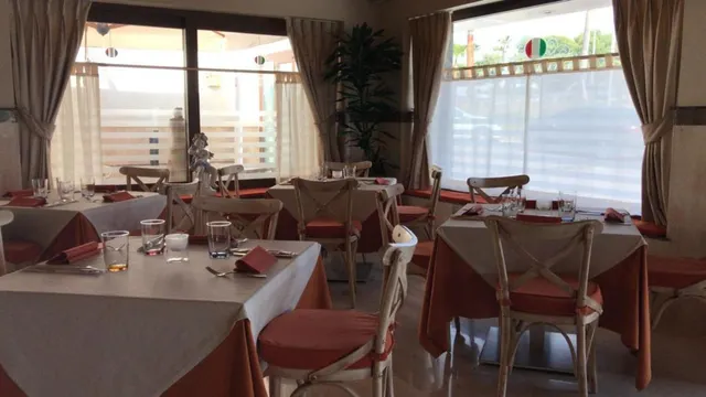 Restaurante 7 habitaciones 756m² en venta - Paraiso-Barronal — 41