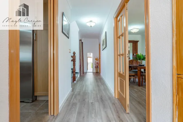 CHALET CON PISCINA Y JARDÍN A SOLO 10 MINUTOS DE GRANADA — 21