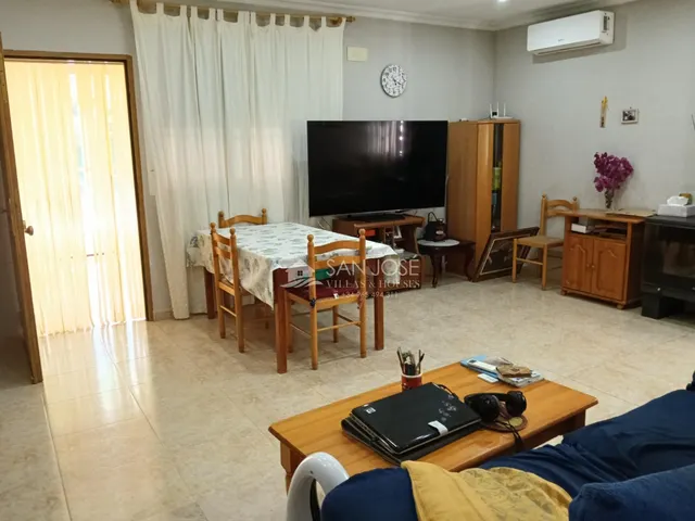 SE VENDE CHALET EN BUEN ESTADO EN ASPE ZONA CARRETERA DE LA ROMANA — 46