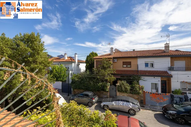 Preciosa casa en Ogíjares con piscina y jardín — 24