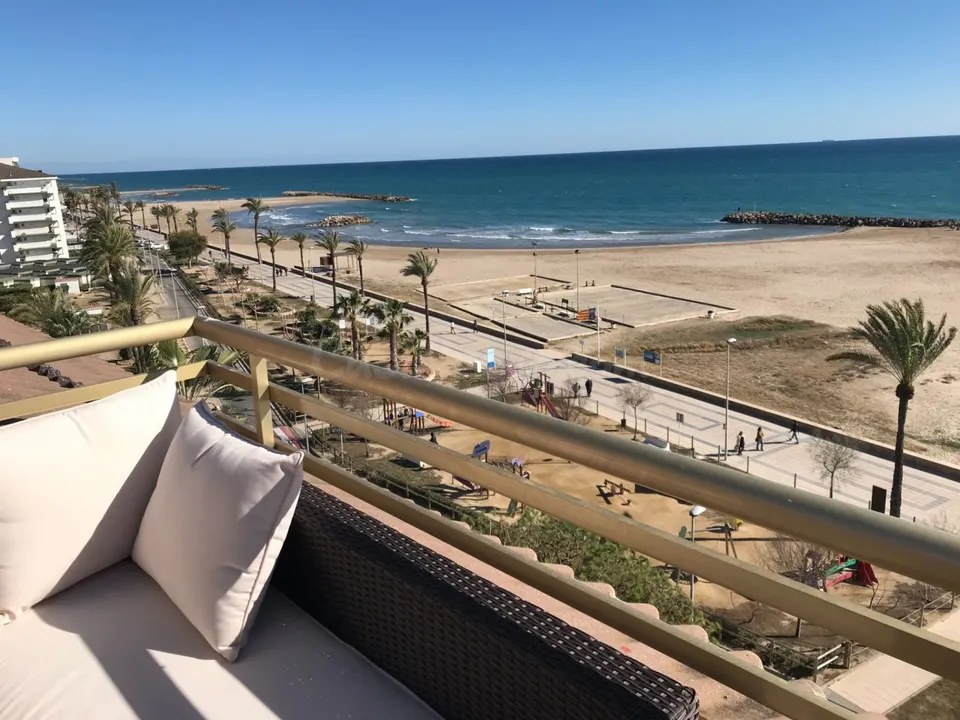 ATICO DUPLEX CON VISTAS AL MAR