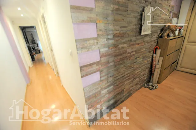 REFORMADO Y ACOGEDOR CON DOS BALCONES CERCA DE AV. DEL TÚRIA — 32