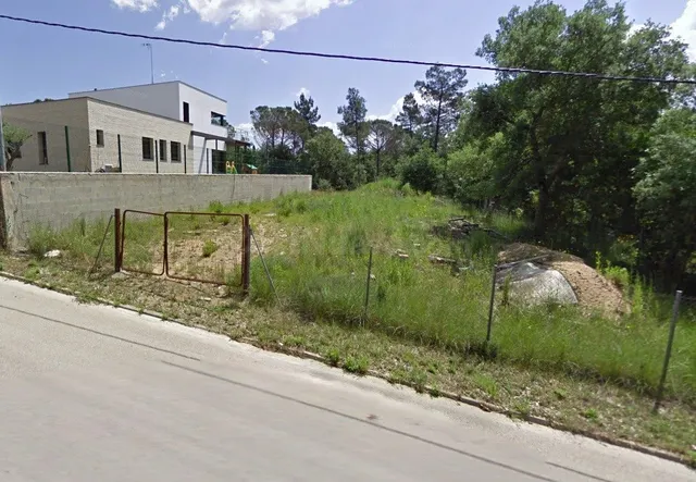Parcela de terreno de 1.126 m2 en venta en Santa Coloma de F - foto 4