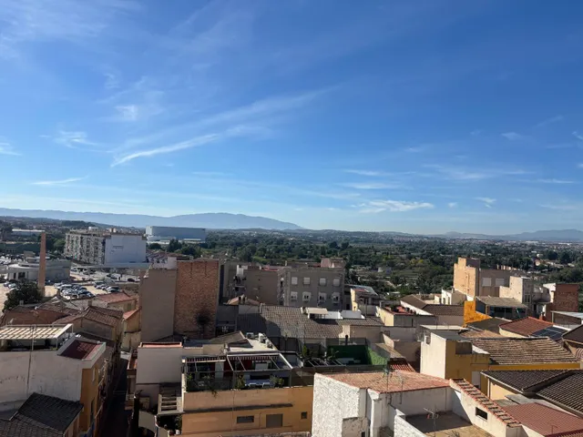 Se vende piso amplio y luminoso en el centro — 27