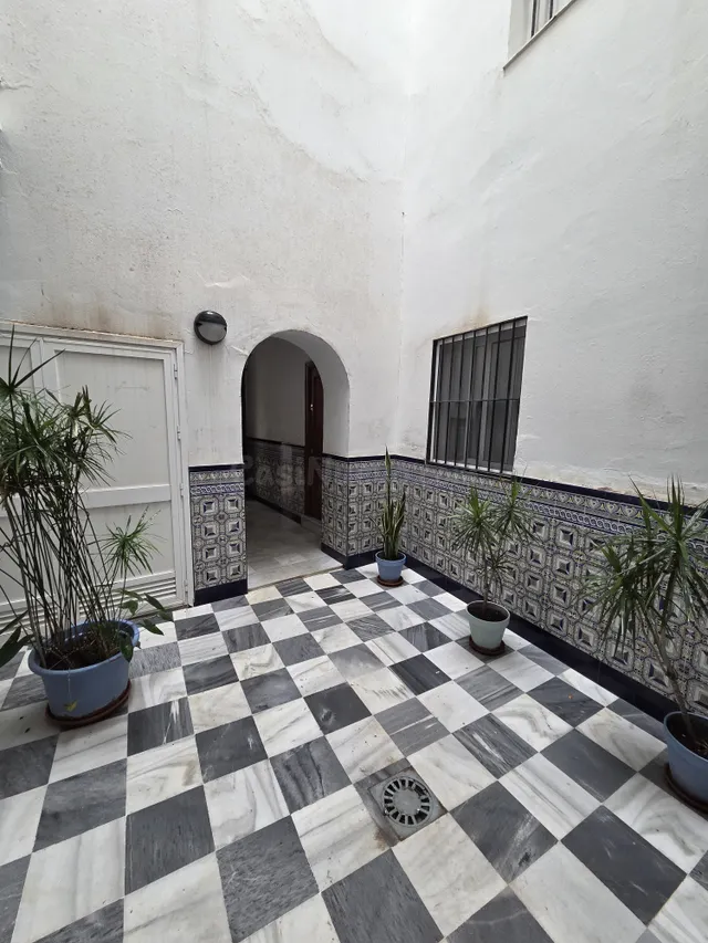 Piso 77m² en venta - OTRAS - foto 2