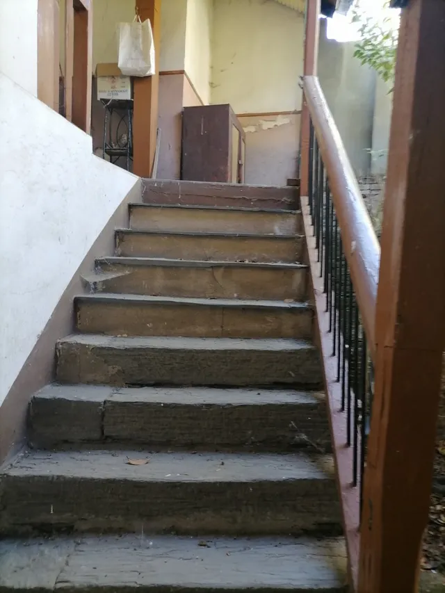 SE VENDE CASA DE PIEDRA PARA REFORMAR  EN CUBILLOS DEL SIL — 8