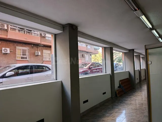 LOCAL COMERCIAL VENTA BULEVAR DEL PLA - foto 4