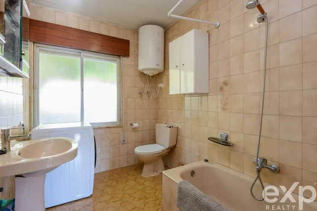 Casa con finca de 4.749 m2, cochera y granero en san martín del rey aurelio — 22
