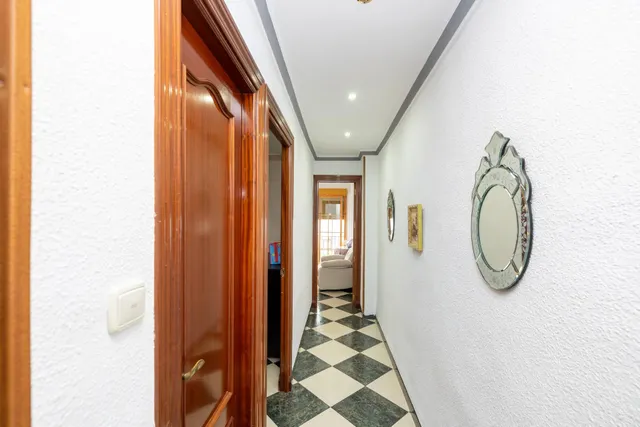 Casa de 5 plantas con 6 dormitorios, terrazas y vistas en Lanjarón – Granada — 20