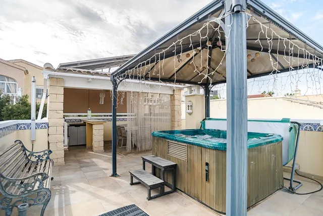 Villa 3 habitaciones 92m² en venta - La marina — 25