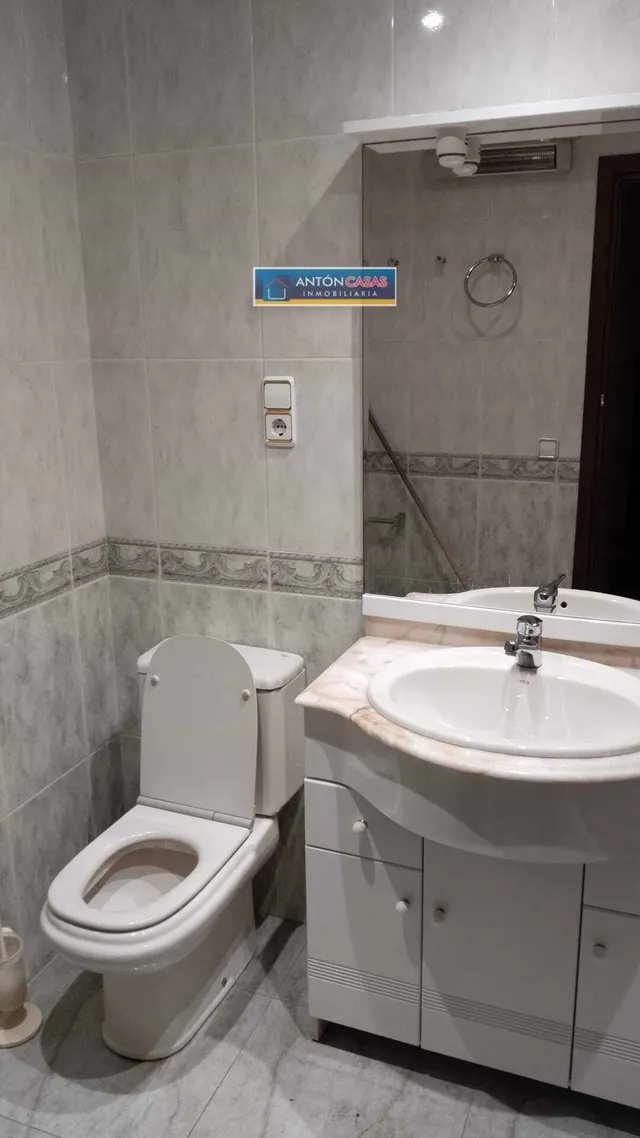 AMPLIO PISO EN ELCHE ZONA CÉNTRICA — 19