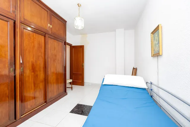 PISO DE 3 DORMITORIOS CON TERRAZA Y VISTAS EN EL ZAIDÍN – 5.ª PLANTA CON ASCENSOR — 24
