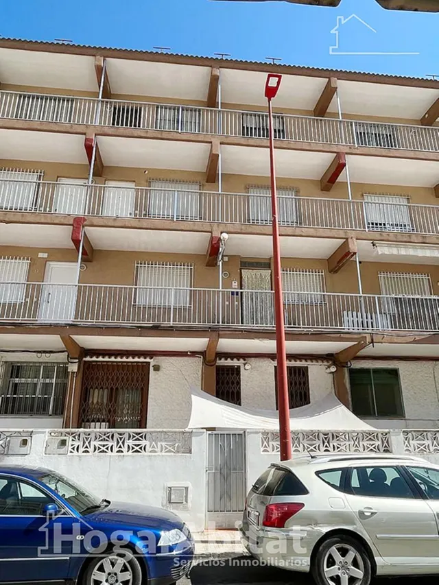EXTERIOR CON 2 TERRAZAS JUNTO A LA PLAYA — 39
