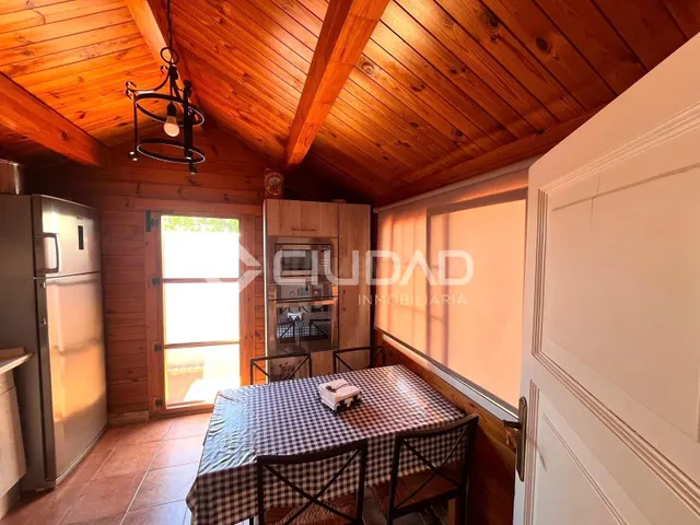 Casa con amplio terreno y piscina junto a Jaramar — 12