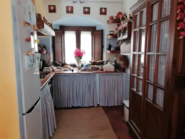 VENTA CASA CON PATIO EN VILLALUENGA DEL ROSARIO — 11