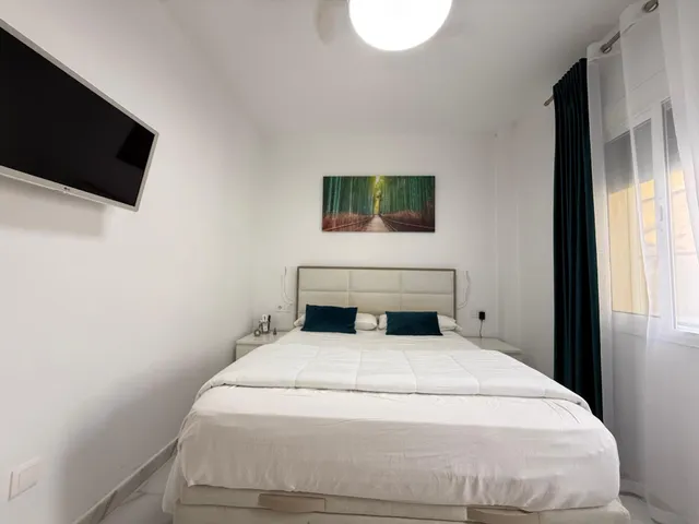 Casa adosada totalmente reformada de renta libre situada en una urbanización privada. — 14