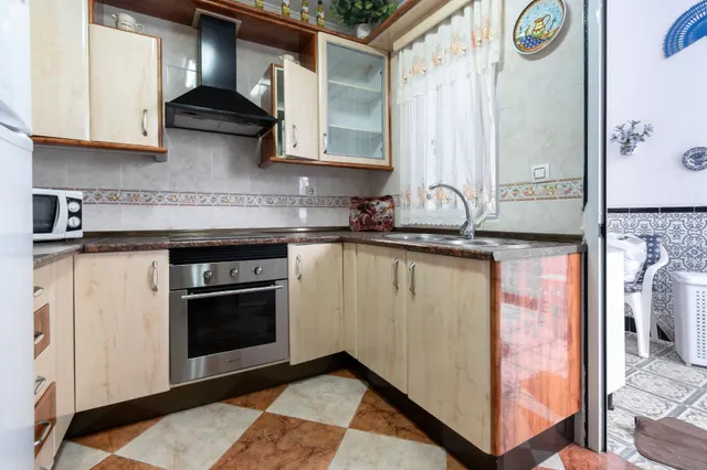 CASA DE UNA PLANTA EN BDA LA MILAGROSA — 15