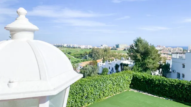 VENTA DE CHALET INDEPENDIENTE EN LA ZONA DE EL LAGAREJO, MIJAS COSTA. ¡5 DORMITORIOS Y PISCINA! — 31