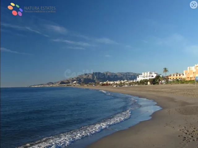 APARTAMENTO EN PRIMERA LINEA DE PLAYA. - foto 3