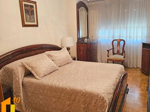 Piso 4 habitaciones 104m² en venta - Avda. del Cid — 29