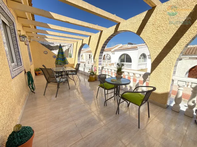ENCANTADORA CASA TIPO BUNGALOW EN PLANTA BAJA EN CAMPOSOL — 2