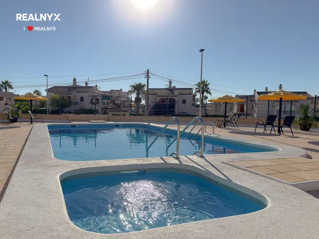 Torreblanca! Encantador bungalow reformado con 2 terrazas, en urbanización exclusiva con 2 piscinas comunitarias — 10