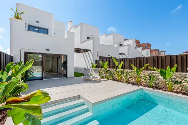 Villa 3 habitaciones 264m² en venta - Mil Palmeras