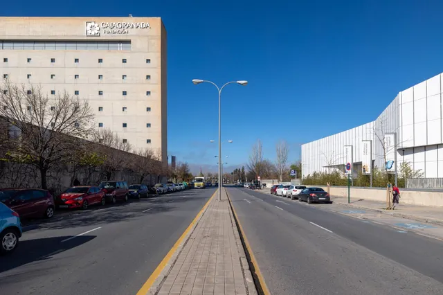 Apartamento tipo loft con garaje incluido y piscina en zona Parque Lagos — 40