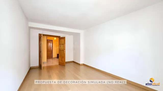 Piso de más de 100 m2 junto a la iglesia de Santo Domingo, c - foto 3