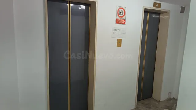 Amplia plaza de aparcamiento con un espacio anexo de 35 m2,  - foto 5