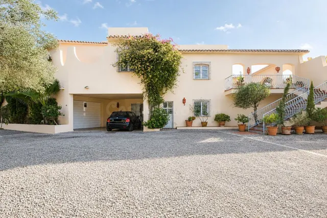 Villa 4 habitaciones 578m² en venta - ARQUEROS — 2