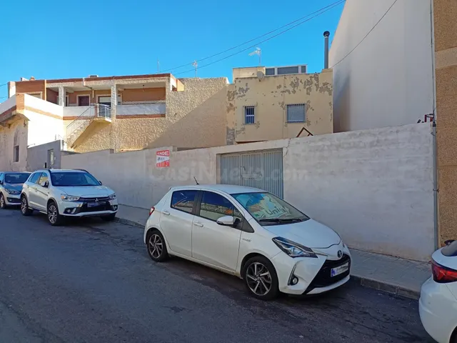 SOLAR EN EJIDO NORTE - EL EJIDO (ALMERÍA)