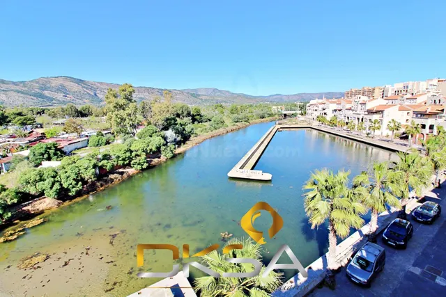 Edificio de uso mixto en primera línea de mar, Oropesa - foto 2