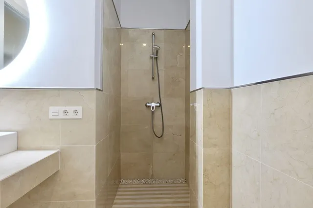 Chalet 6 habitaciones 777m² en venta - El Madroñal — 42