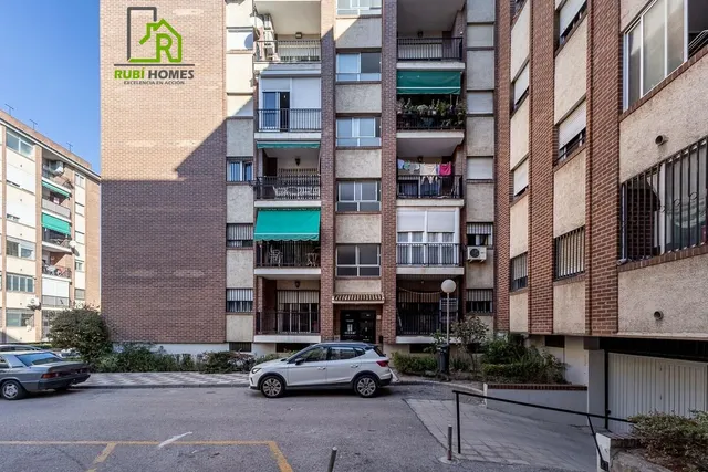 Espacio, luz y comodidad en una vivienda con grandes posibilidades en zona Alcampo — 28