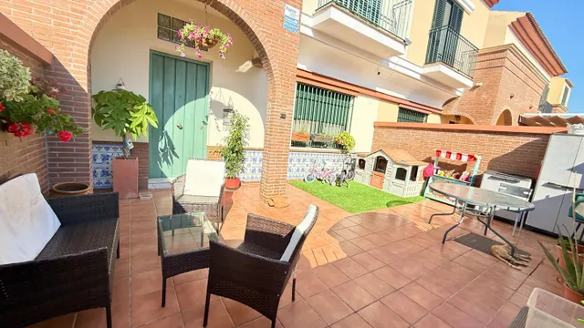 LA CASA FAMILIAR QUE LLEVAS TIEMPO ESPERANDO EN MAIRENA DEL  - foto 3