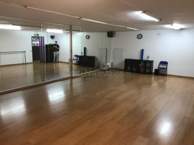 Local comercial 500m² en venta - Riera - foto 4
