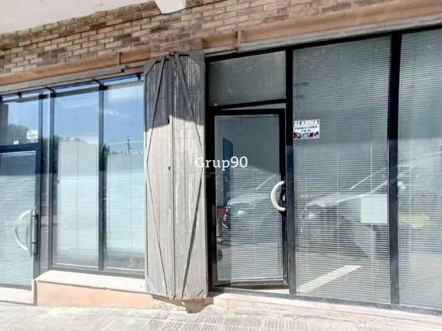Local comercial a pie de calle de 240m2 en Zona Instituts — 13