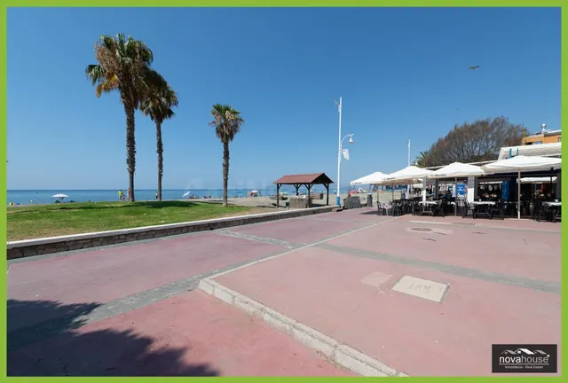 ¡¡¡MAGNÍFICA CASA EN PLANTA BAJA EN EL PASEO MARÍTIMO DEL PALO!!! — 2