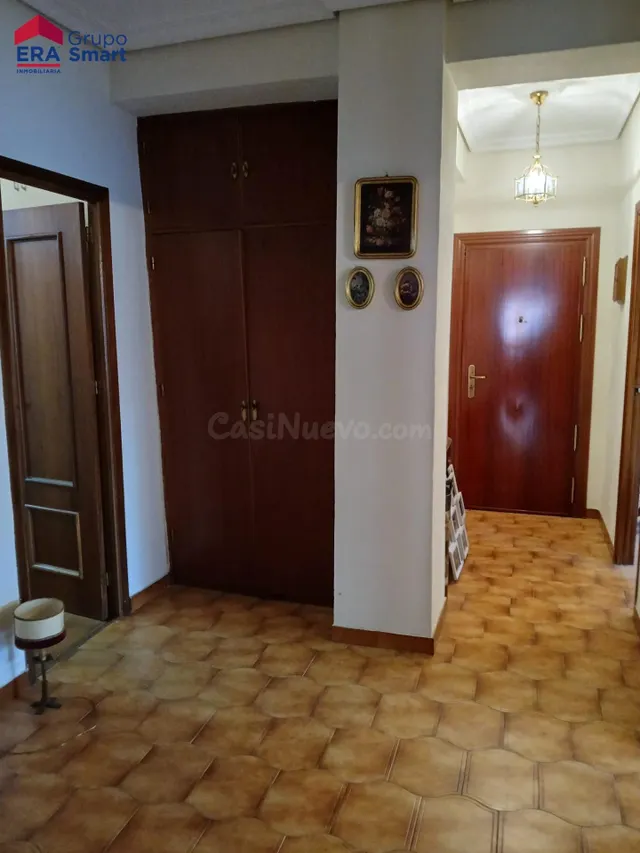 Piso de 145,55 m2 junto a Reina Mercedes: ideal para vivir o - foto 4