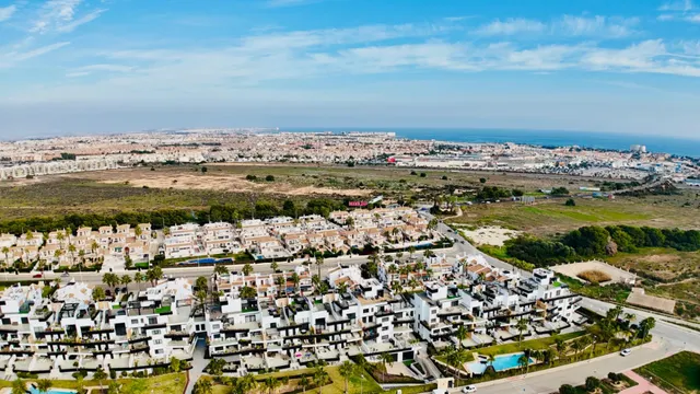 Villa 5 habitaciones 221m² en venta - Montezenia — 43