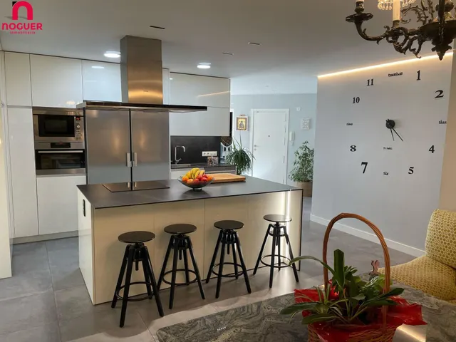 PISO EN EL CENTRO DE LA CIUDAD COMPLETAMENTE REFORMADO — 5
