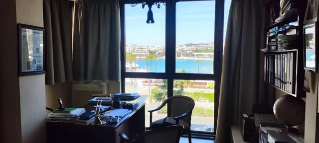 Oportunidad única en primera línea de playa – Paseo de la Farola, La Malagueta (Málaga) — 7