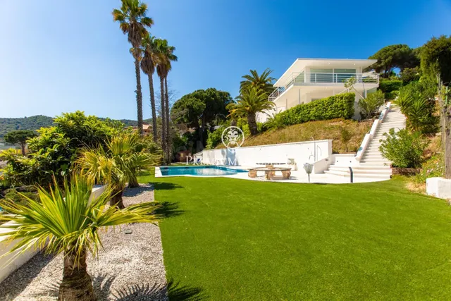 Casa en venta en Alella con espectaculares vistas al mar y a - foto 4