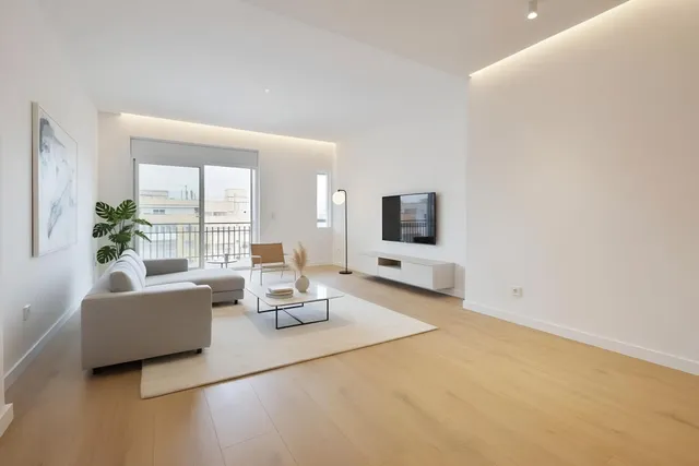 Precioso piso reformado nuevo alto con vistas mar — 7