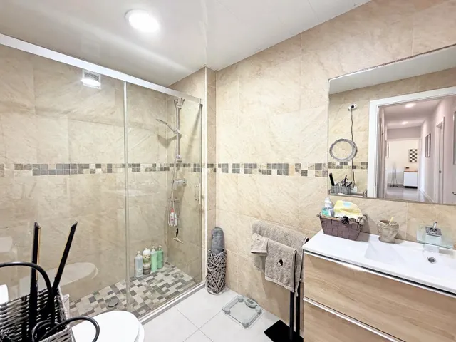 Fantástico Piso en Venta Junto al Parc de Can Gambús — 12