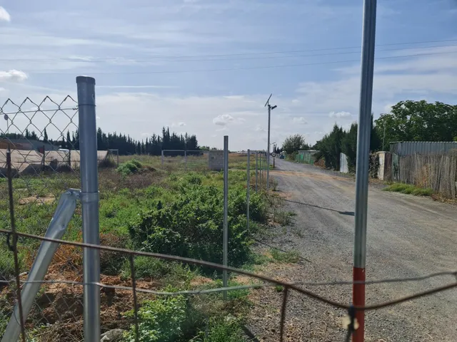 PARCELA RÚSTICA EN URBANIZACION — 11