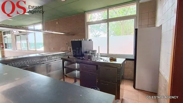 Restaurante totalmente equipado y con licencia activa en el  - foto 5